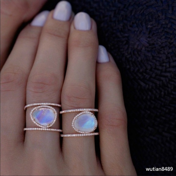 1 Moonstone fashion ring!! - Picture 2 of 5